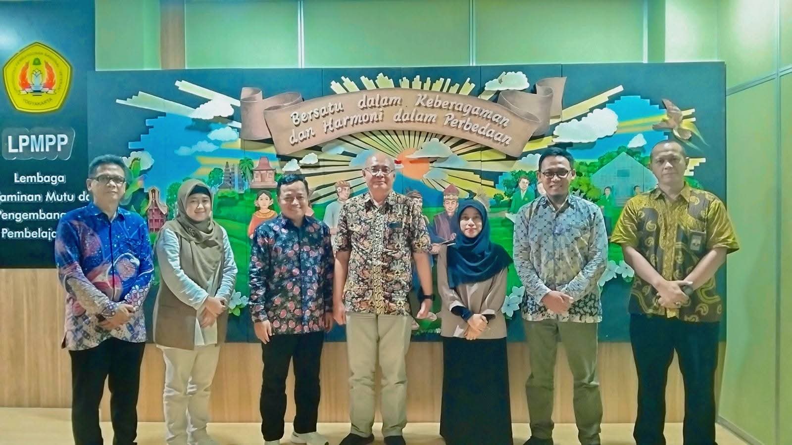 Tim Penjaminan Mutu UIN Sunan Ampel Surabaya Lakukan Benchmarking ke LPMPP UPN “Veteran” Yogyakarta